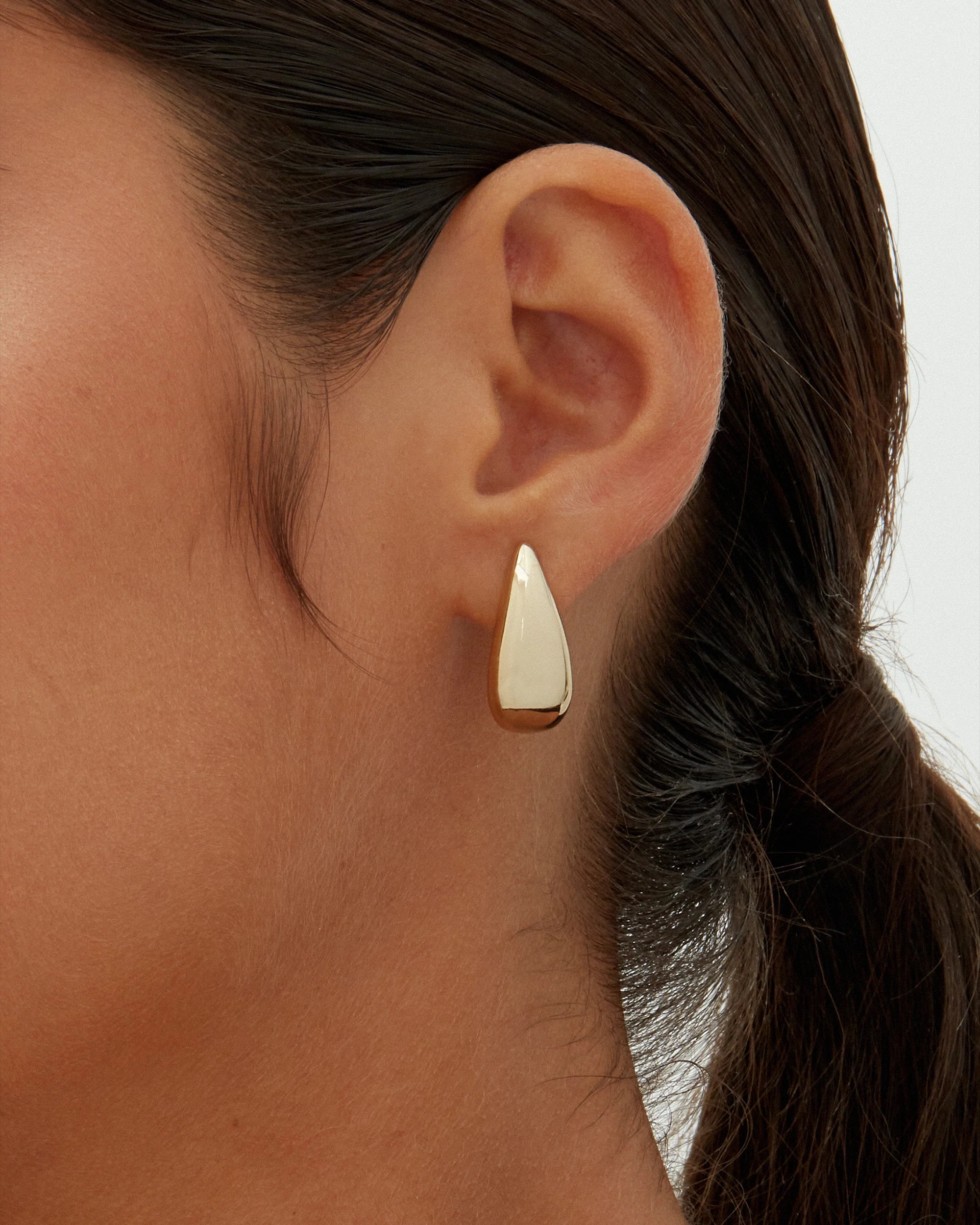 Gaia Chunky Hoop Earrings - Image 3