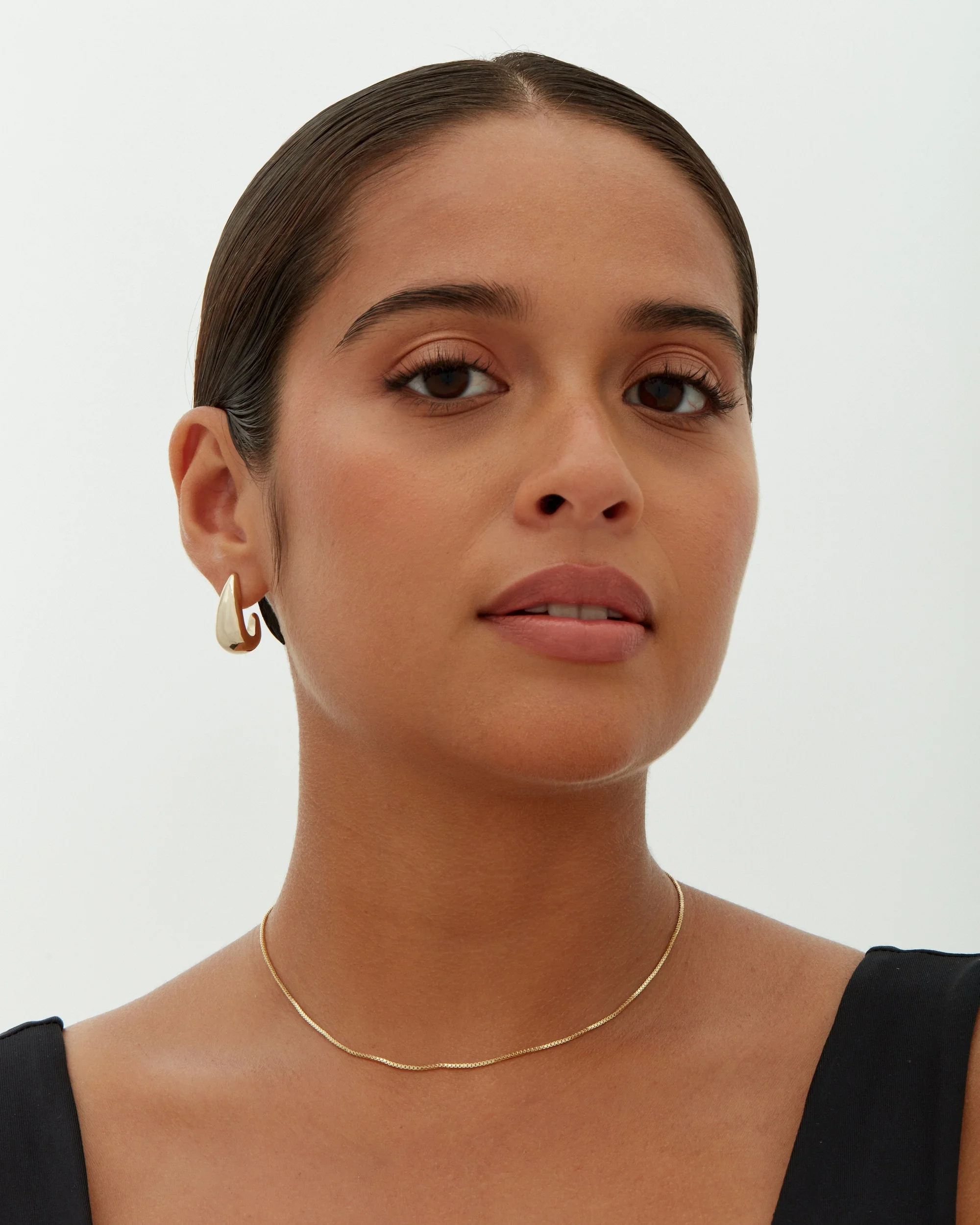 Gaia Chunky Hoop Earrings - Image 5