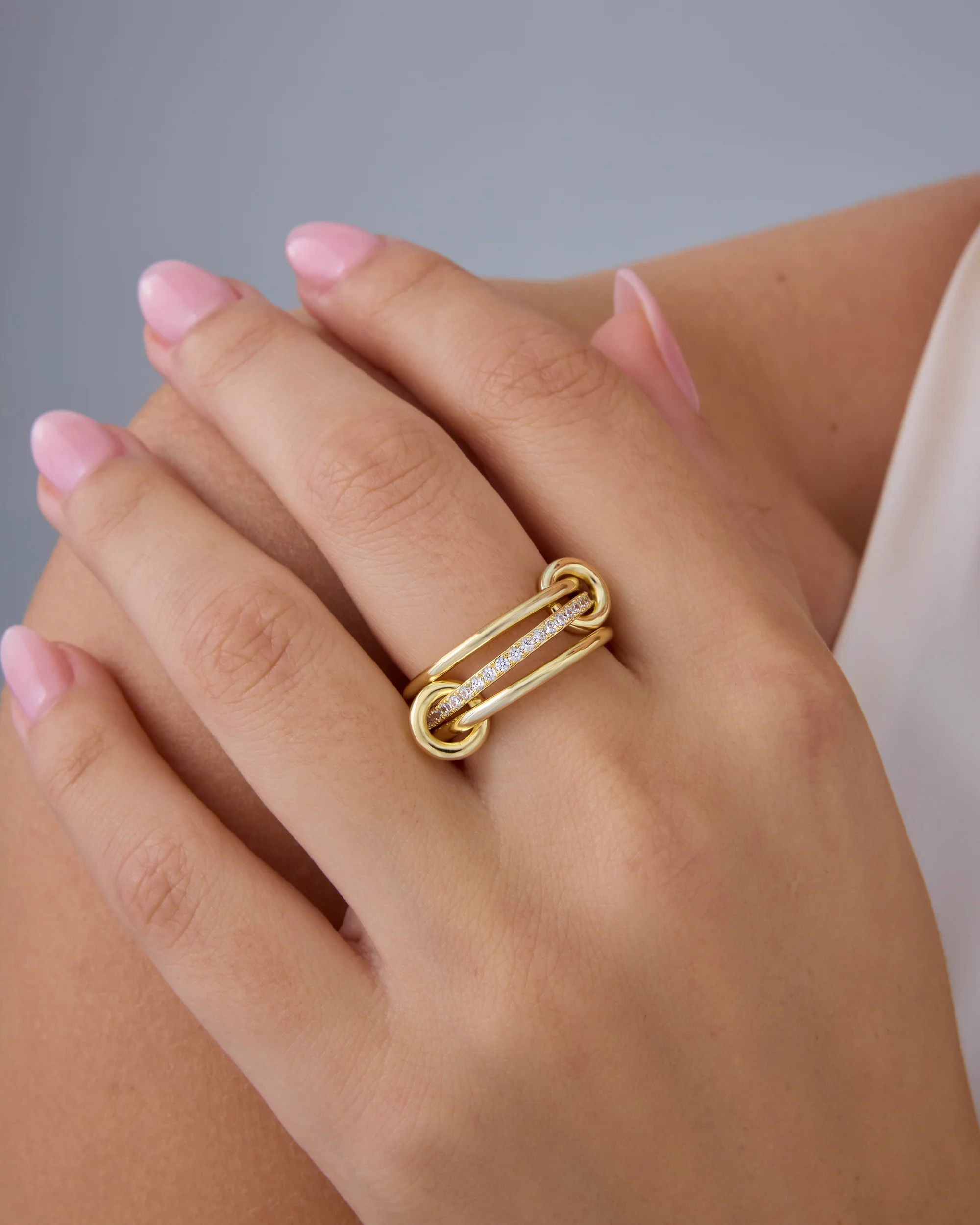 Interlocked Stack-and-Shine Statement Ring - Image 6