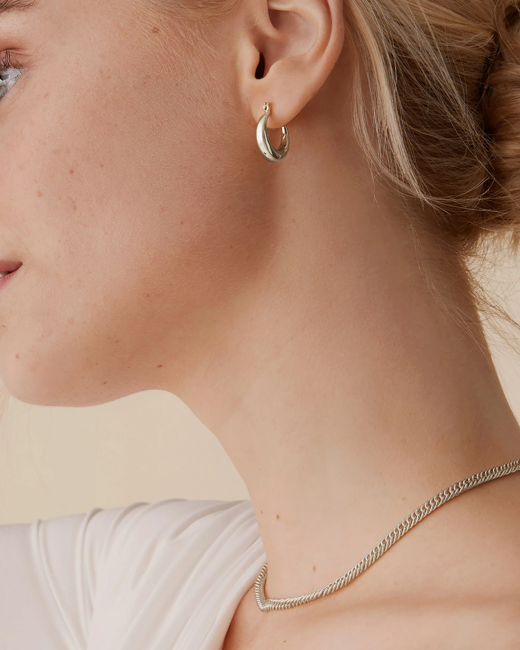 Luisa Hoops - Image 14
