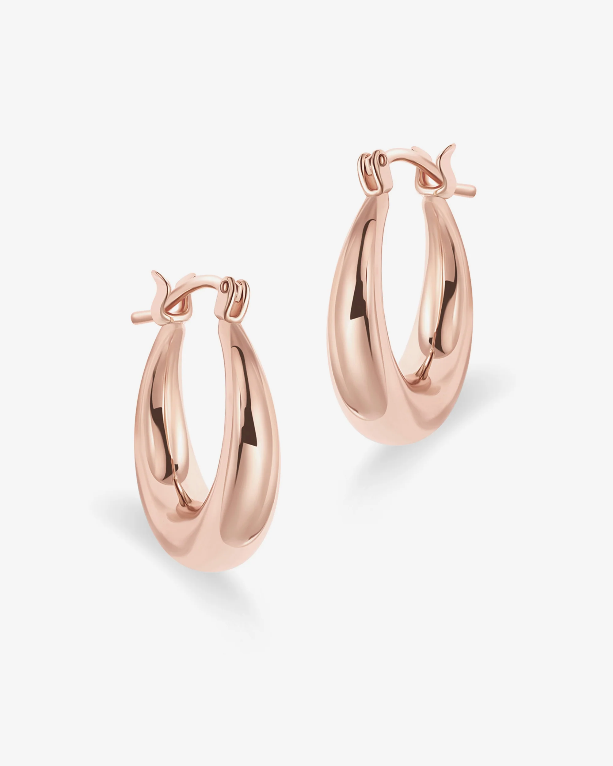 Luisa Hoops - Image 34
