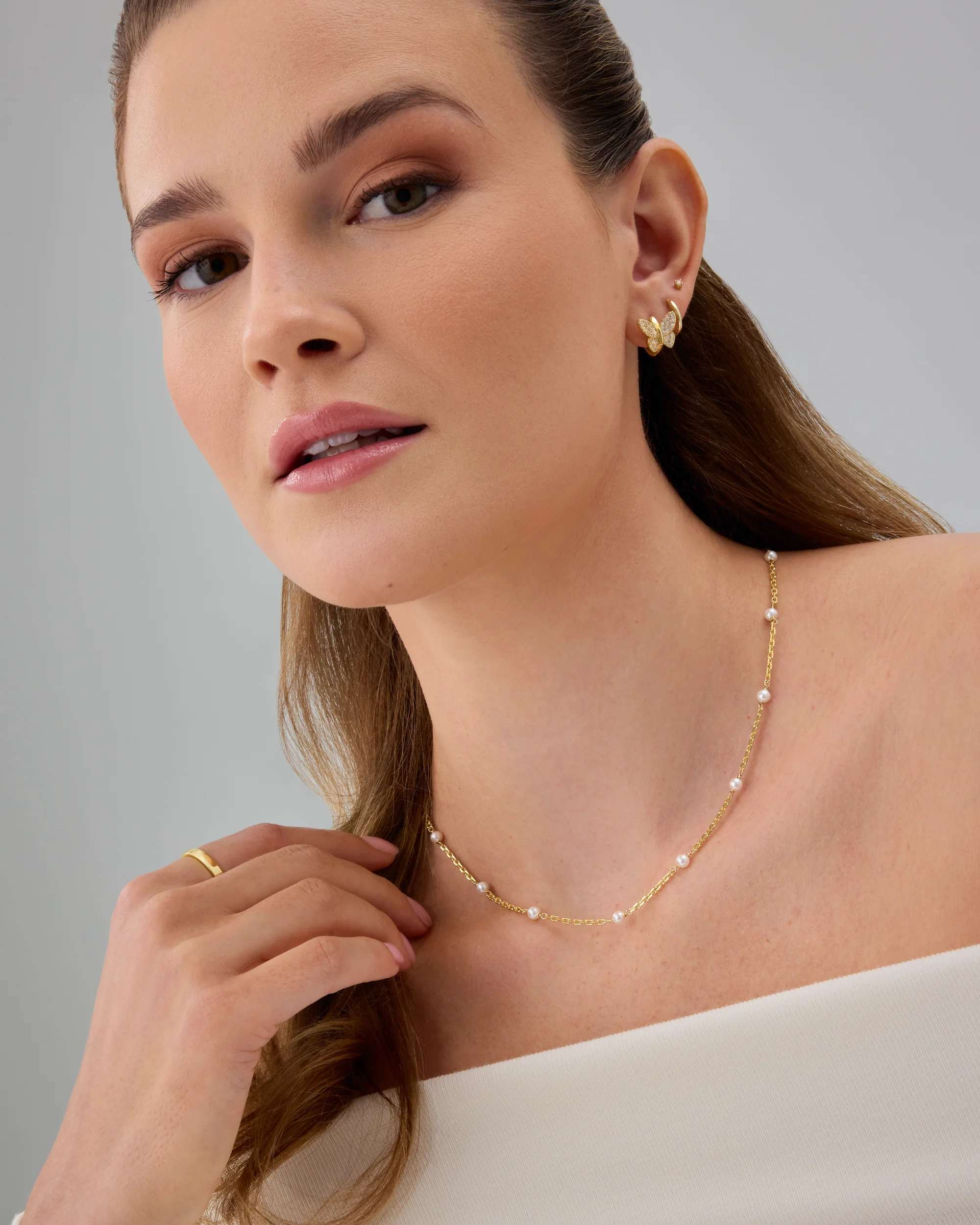 Pearl Station Chain Necklace - Image 3