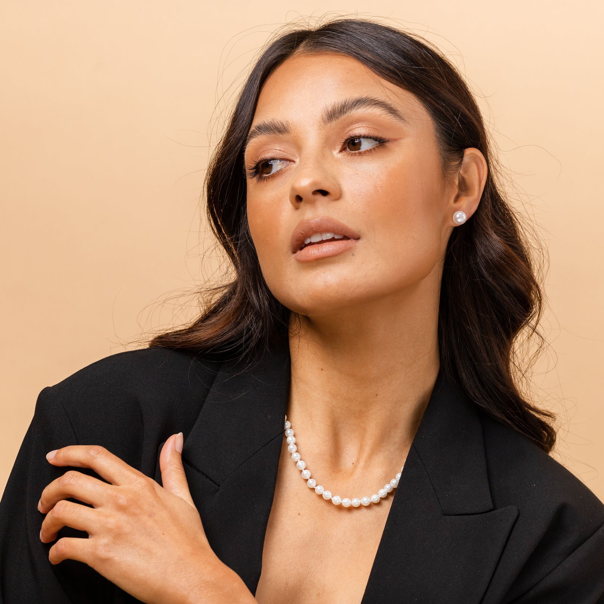 Shell Pearl Necklace - Image 8